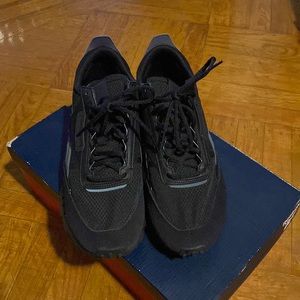 Reebok Classic Legacy,